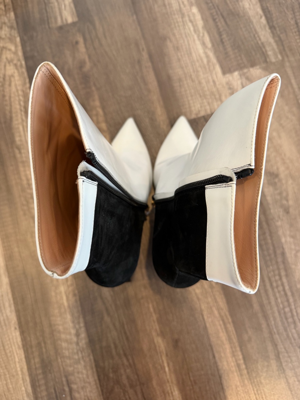 TORI SOUDAN Julee Ankle Boot Black White size women’s 40 / 9 designer - Picture 11 of 14